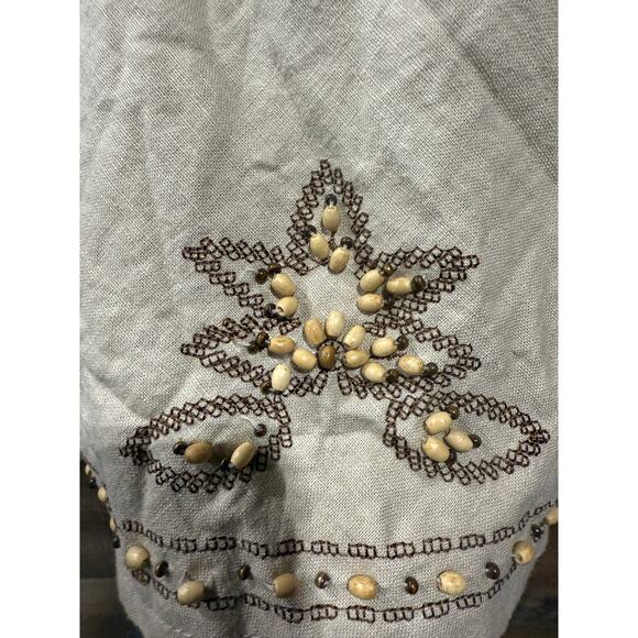 Motto Blouse – Women’s Size 14 – Tan Hi-Low Floral with Wood Beading - Picture 6 of 7